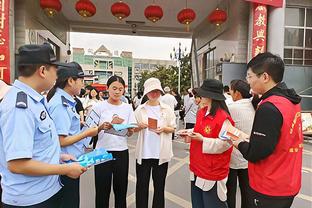 里夫斯谈带着流感打季中锦标赛决赛：我要是不打我妈会掐死我